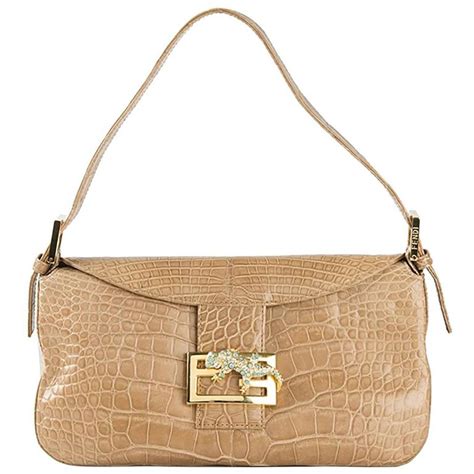 baguette fendi finto coccodrillo|fendi handbags.